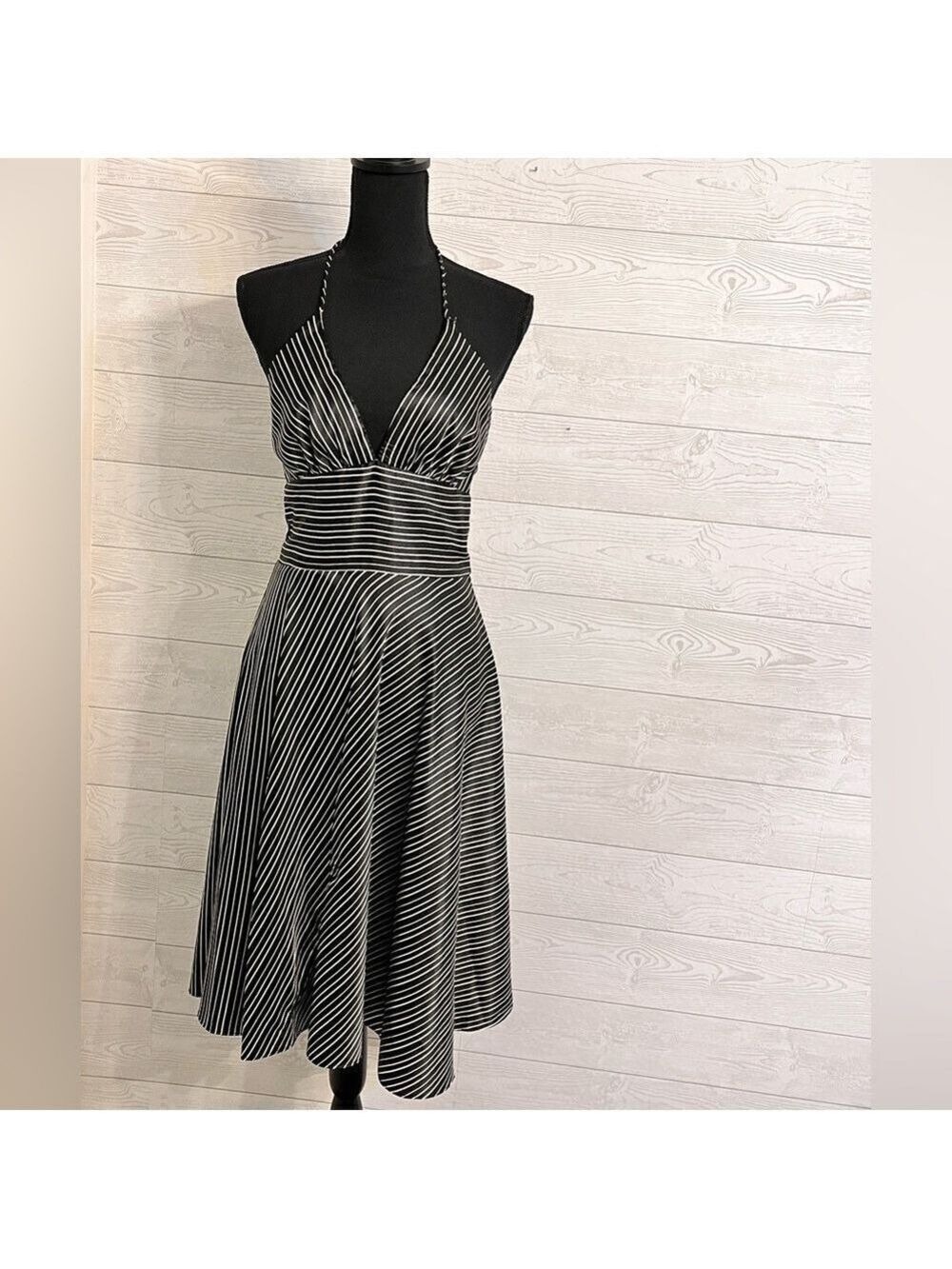 Alyn Paige Women’s “Marilyn Monroe” Black Silky Striped Halter Dress. Size S